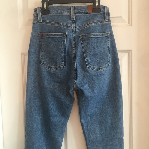 BDG high rise girlfriend jeans - open hem - Picture 7 of 11